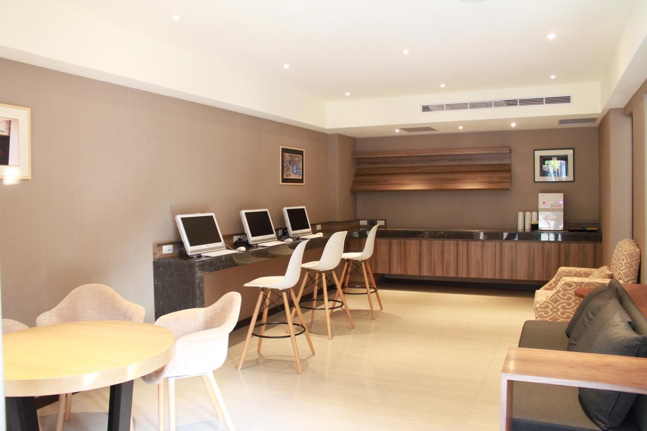 Verygood Business Hotel Huatan ภายนอก รูปภาพ