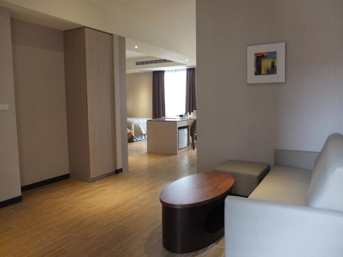 Verygood Business Hotel Huatan ภายนอก รูปภาพ