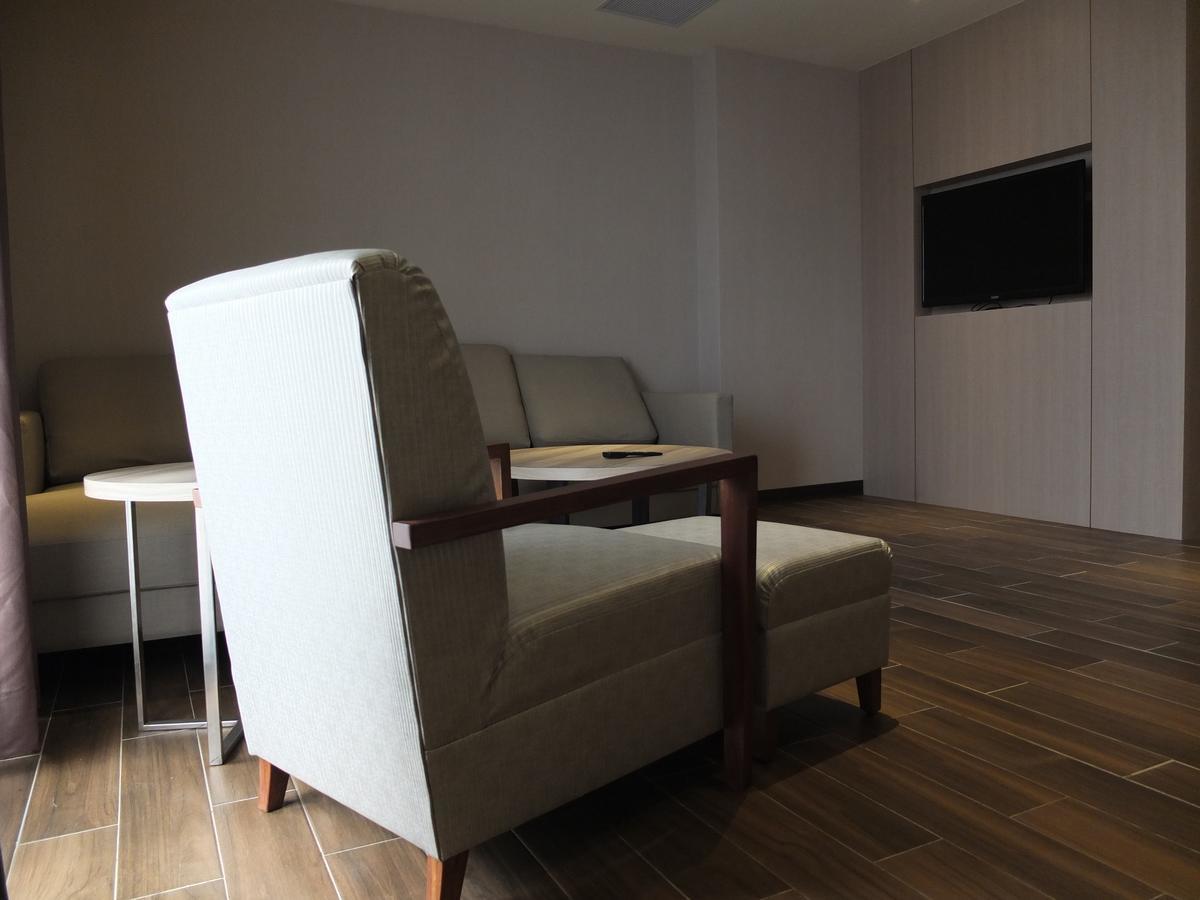 Verygood Business Hotel Huatan ภายนอก รูปภาพ