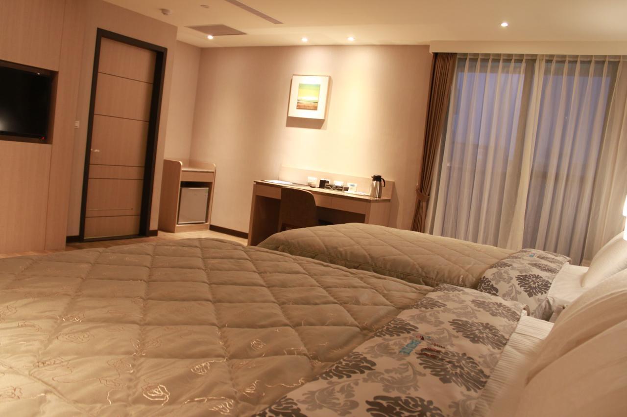 Verygood Business Hotel Huatan ภายนอก รูปภาพ