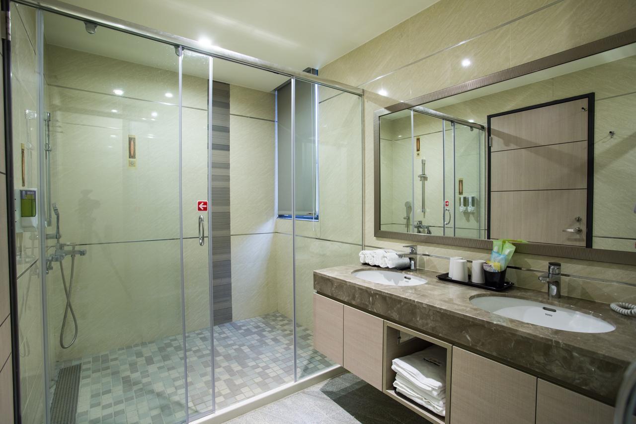 Verygood Business Hotel Huatan ภายนอก รูปภาพ